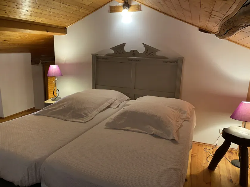 Chambre chez l'habitant dans maison gasconne  restaurée à 2 km des commerces . - Image 1