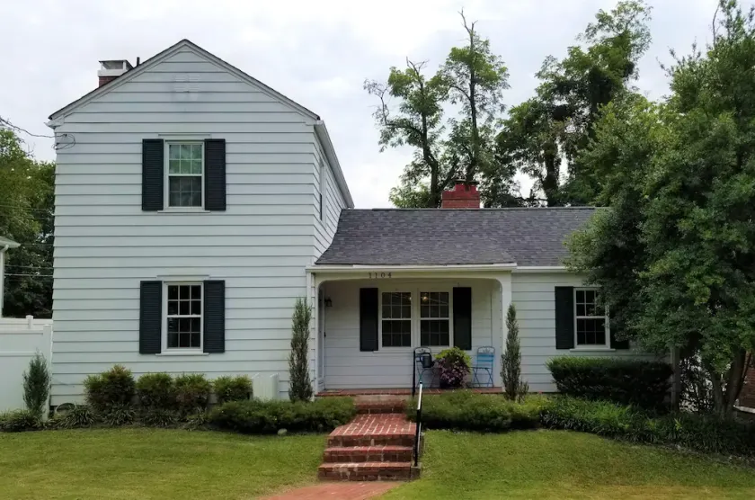 South Hills Charmer - Image 1
