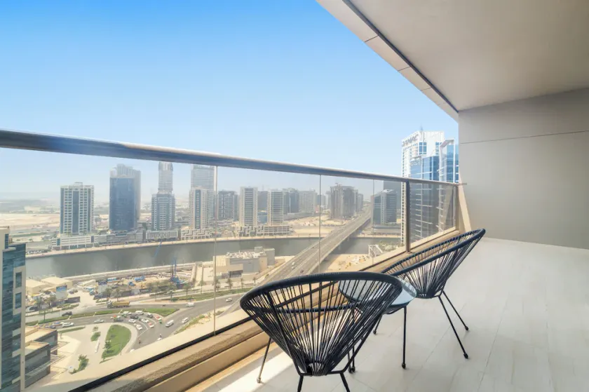 Elite Downtown Residences - Image 1
