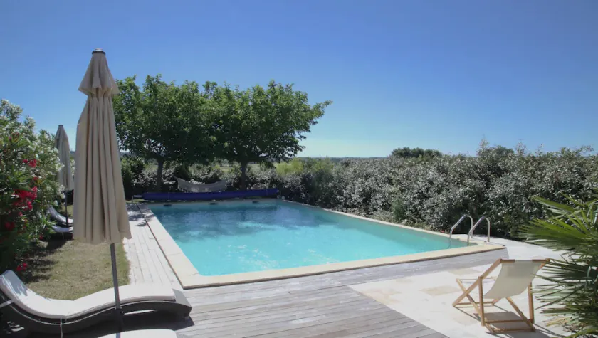 Casetta di lusso in tenuta vinicola a Uzès, piscina riscaldata, giardino molto grande - Image 1