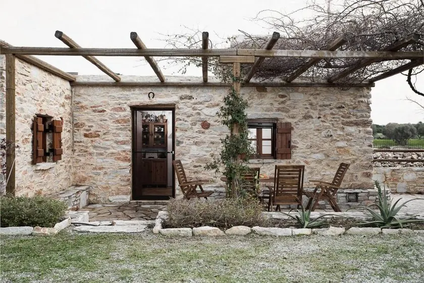 Naxos Alyko Traditional Vacation House ''Mitatos'' - Image 1
