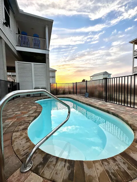 Private Pool w (option to add heat) North Cape, Amazing Gulf and Bay views!!! - Image 1