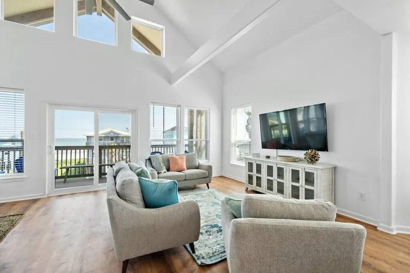 Beach House Located Steps from the Beach - Image 1