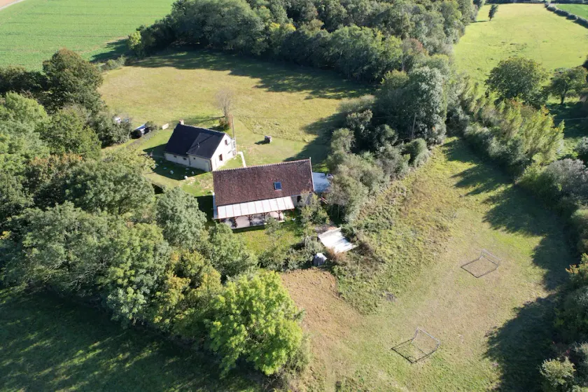 Green setting, ideal for families and friends, Jacuzzi, table soccer, petanque, sauna. - Image 1