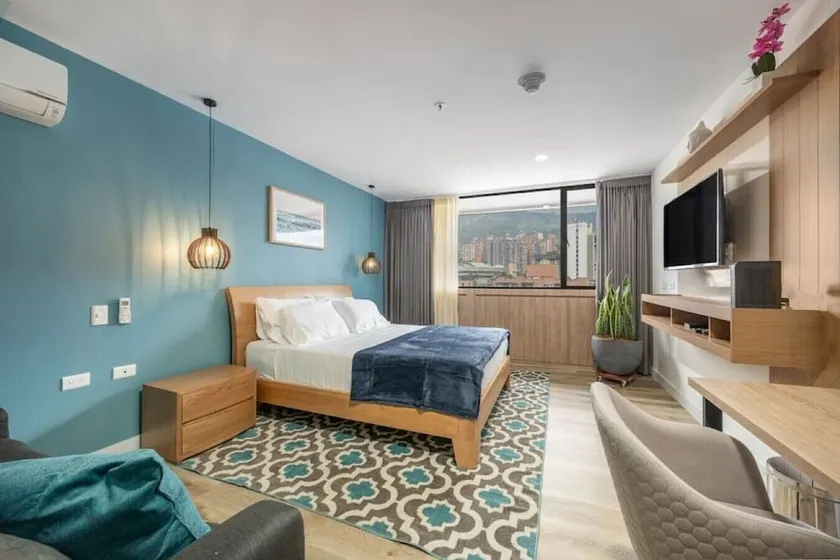 Go Living 1406 · 14th floor Modern Loft with AC, GYM and co-work - Image 1