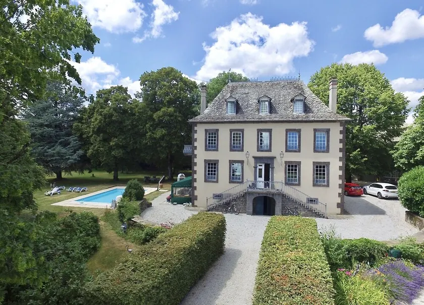 Luxury Manor House i hjertet af det landlige Aveyron i udkanten af ​​en lille landsby - Image 1