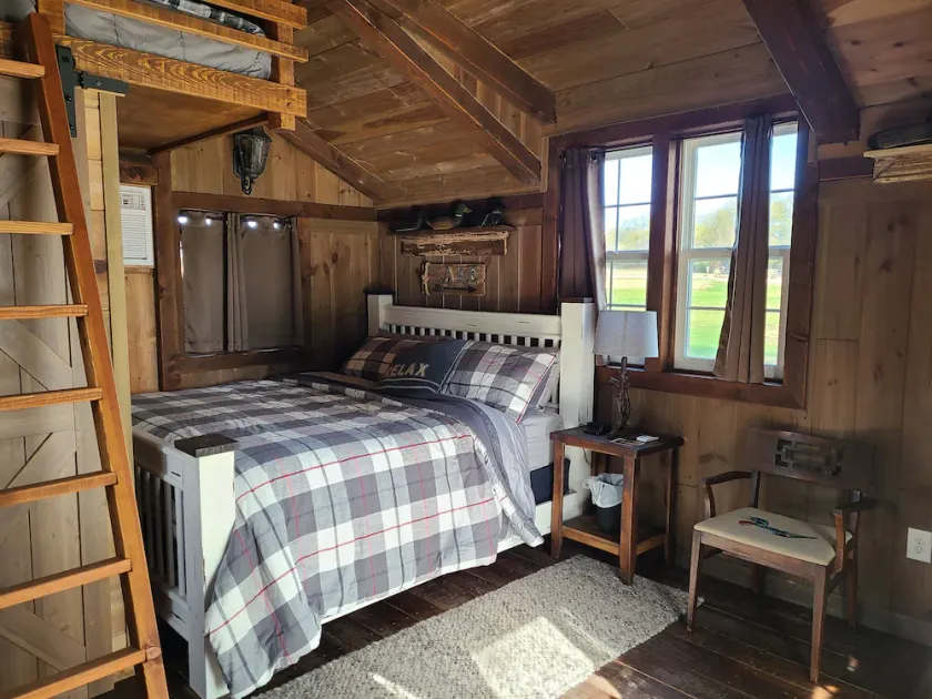 Romantic Country Cabin at Lakeview by Sue - Image 1