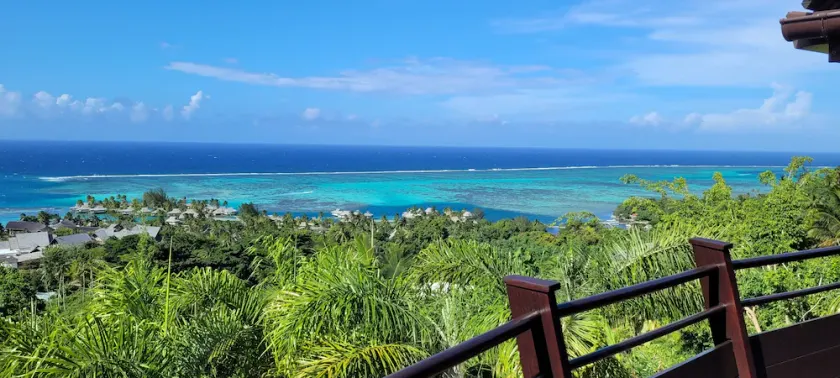 Stunning ocean & lagoon view in a completely renovated, entirely equipped villa - Image 1