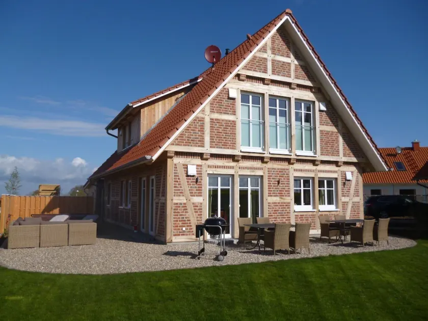 Stor Luxury Spa Villa, 4 soveværelser., 4 badeværelser, sauna, 2 boblebade, have - Image 1