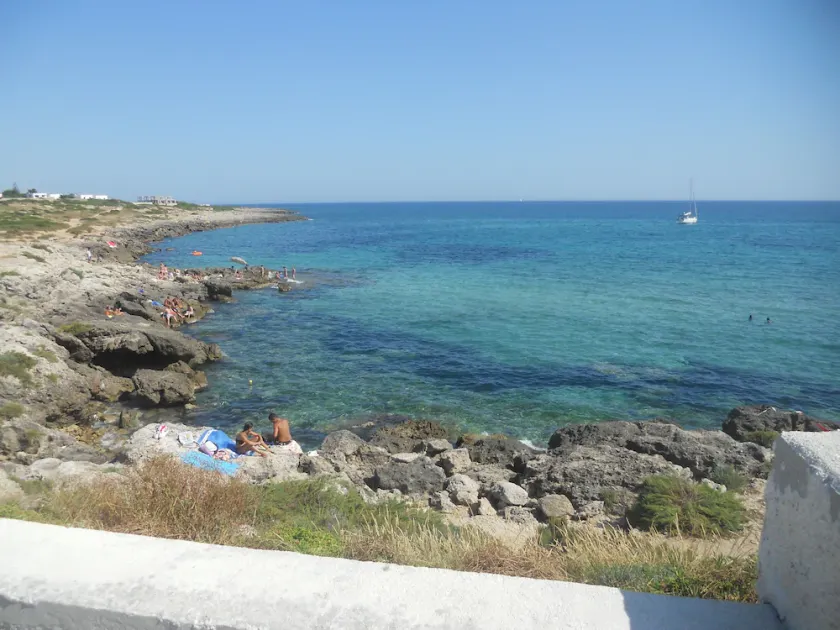 Ideal for families, groups of friends, animal lovers, the sea and the green - Image 1