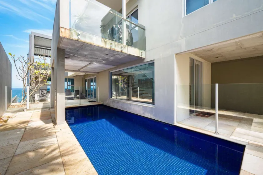 “Oceanview & Seabreeze” - with Pool - Image 1