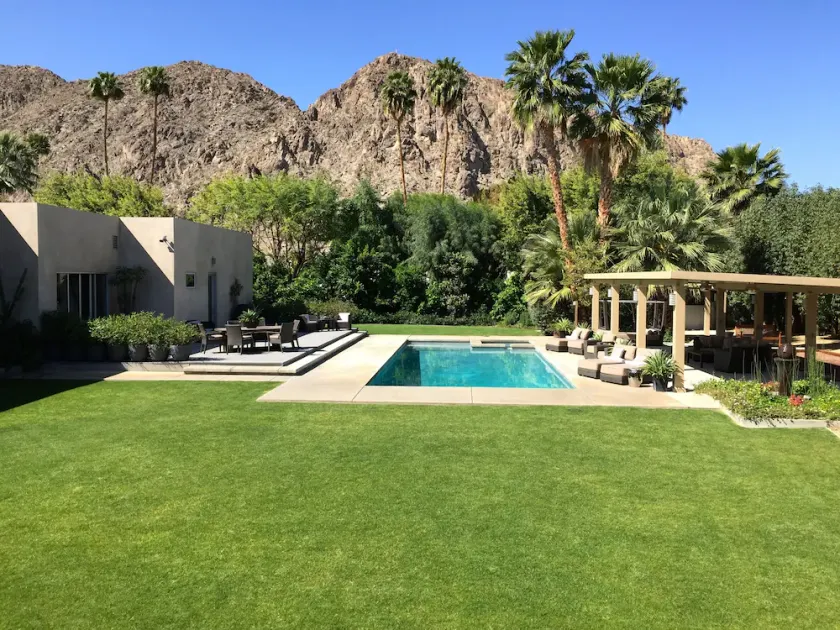 Afsondret One-Acre Mountain View Retreat - fantastisk beliggenhed i La Quinta - Image 1