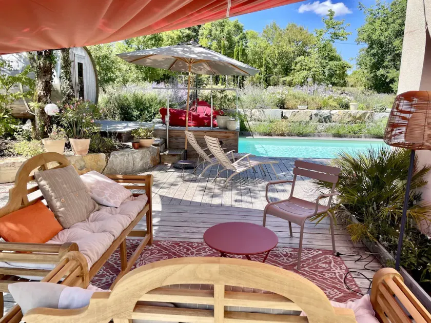 Charming villa with swimming pool & SPA - 10 people 4 bedrooms, 4 bathrooms - Image 1