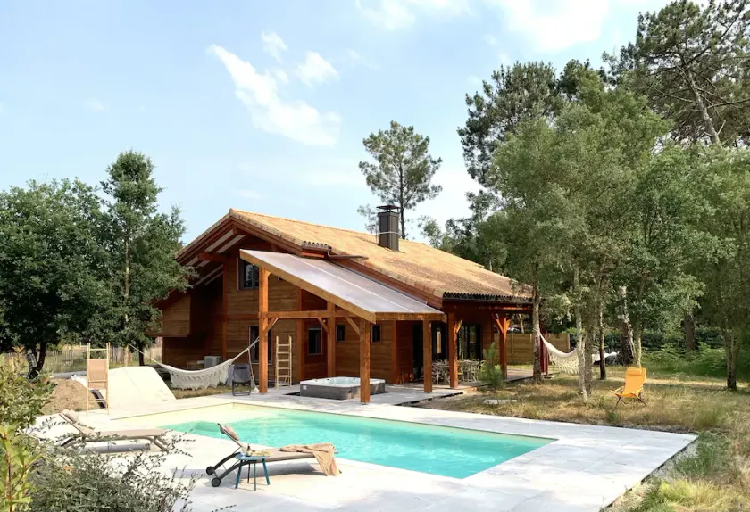 Chalet des Lièges- Piscine, spa, nature et océan - Image 1