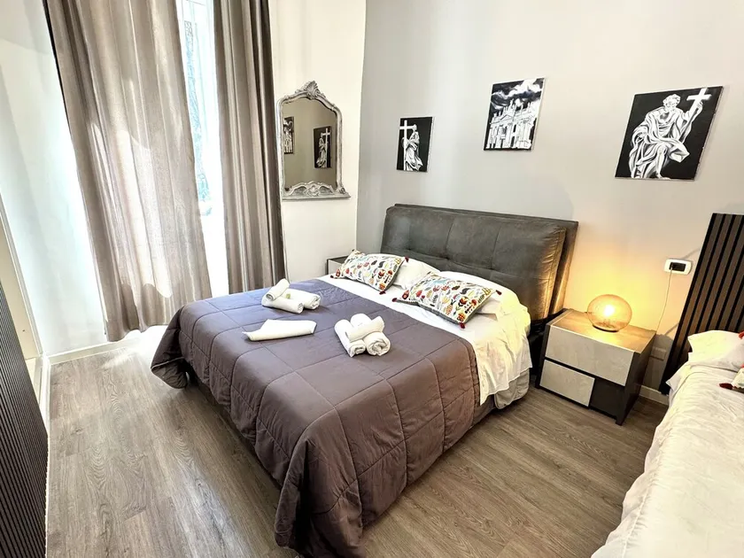 Ny modern 6BR Apt nära Colosseo - Image 1
