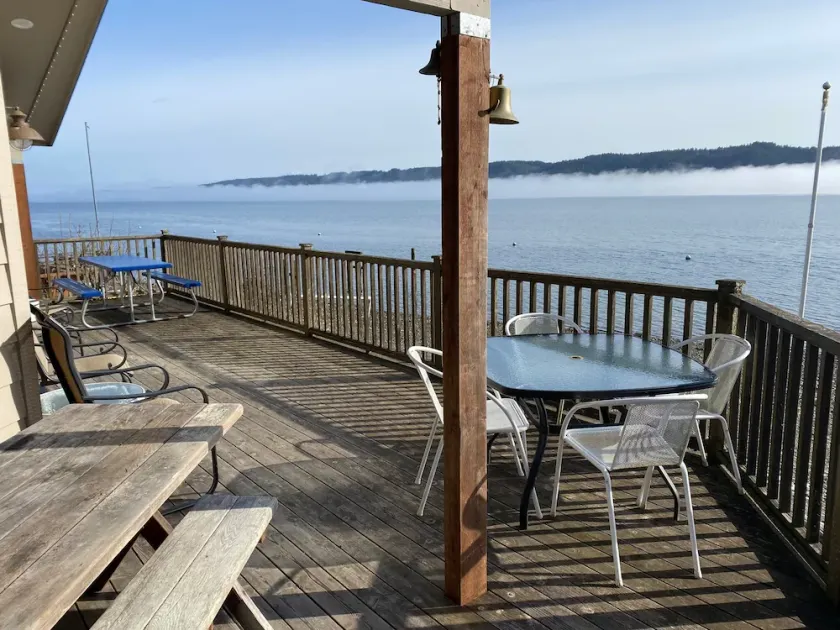 Waterfront Home med smukke udsigt over Hood Canal - Image 1