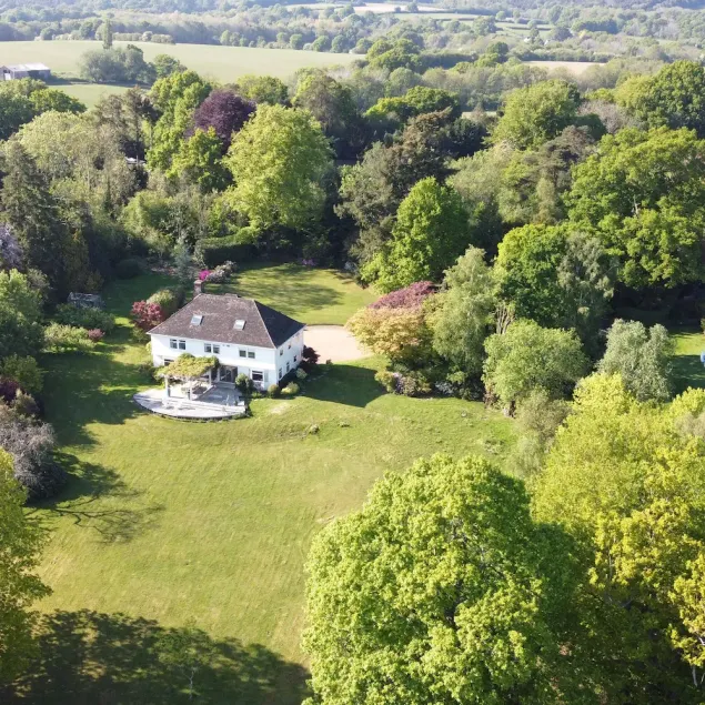 Elegant country family home near Sissinghurst, Scotney and Bodiam Castle - Image 1