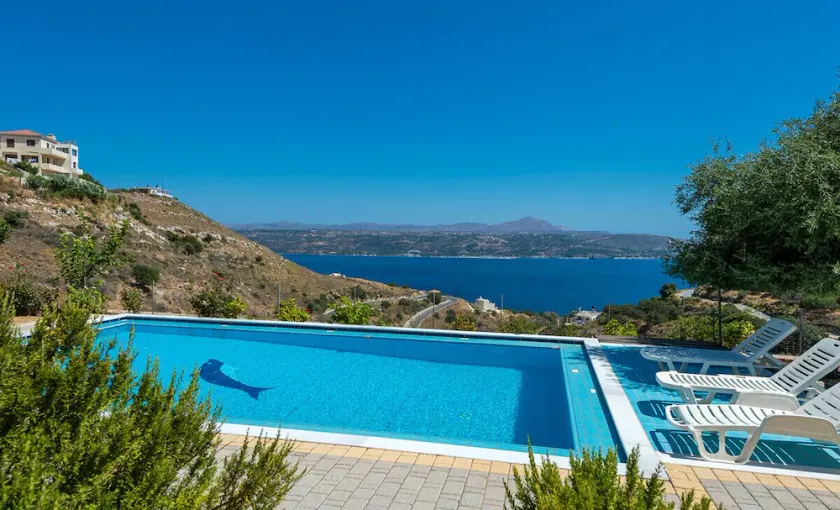 3-bedroom Villa On Top - Image 1