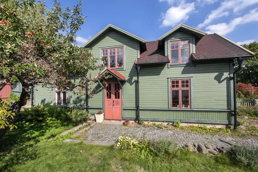 Charmante maison de vacances adaptée aux familles avec barbecue et jardin | Vue lac - Image 1