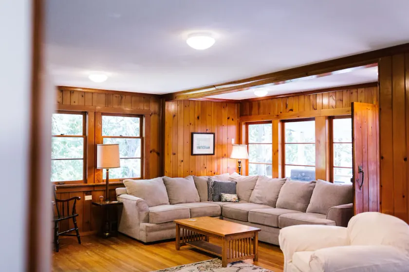 Pipe Lake Lodge - waterfront, dock, kayaks, WiFi, fireplace - Image 1