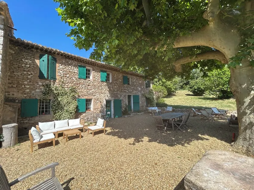 House 8/10 people with swimming pool, magnificent view of Ste Victoire - Image 1
