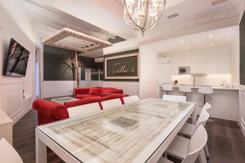 EnjoyBcn Apartments- Utformad f��r komfort, i Las Ramblas. ideala grupper - Image 1