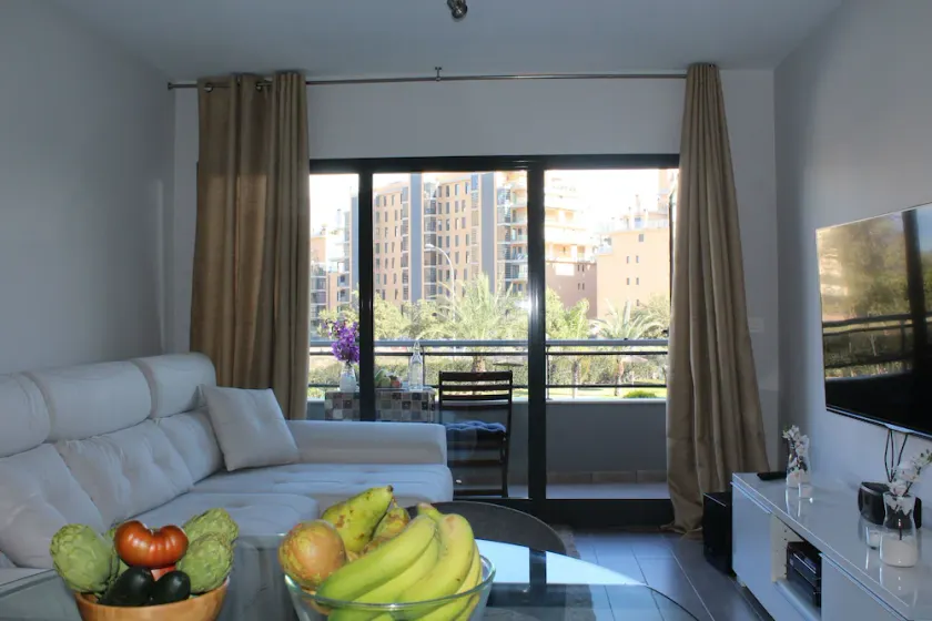 Appartement moderne près de la plage - Image 1