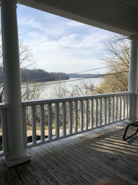 Pitman Pointe Estate w/ Lake View - Image 1