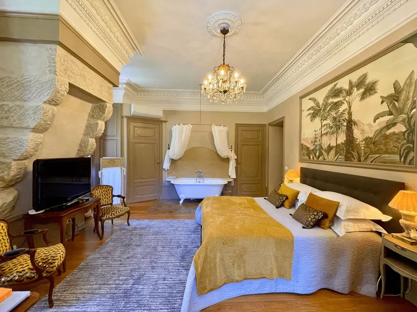 Clément Castle - Clovis Room: Romantisches Ambiente - Image 1