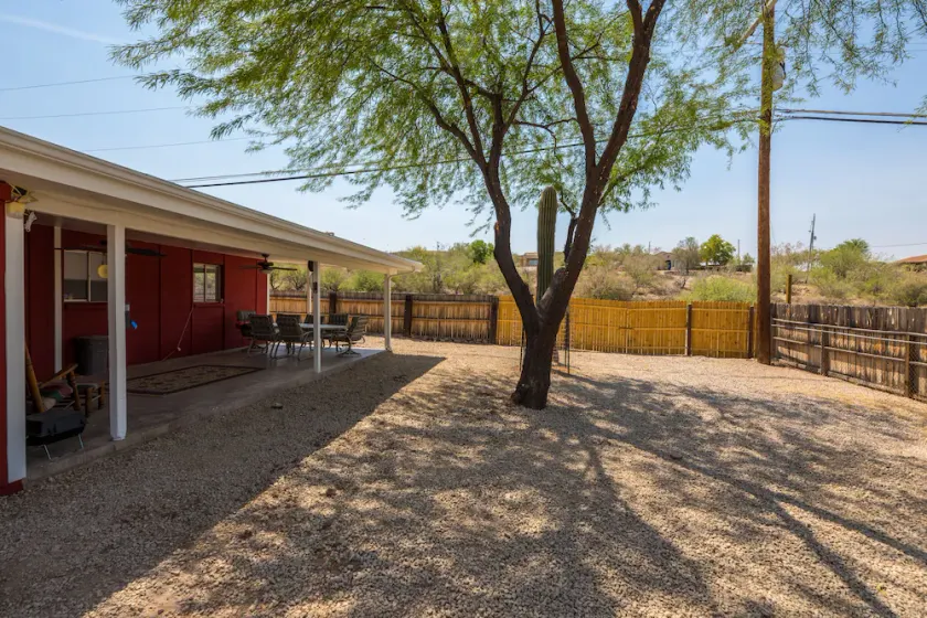 Mary's Black Canyon City Place - Image 1