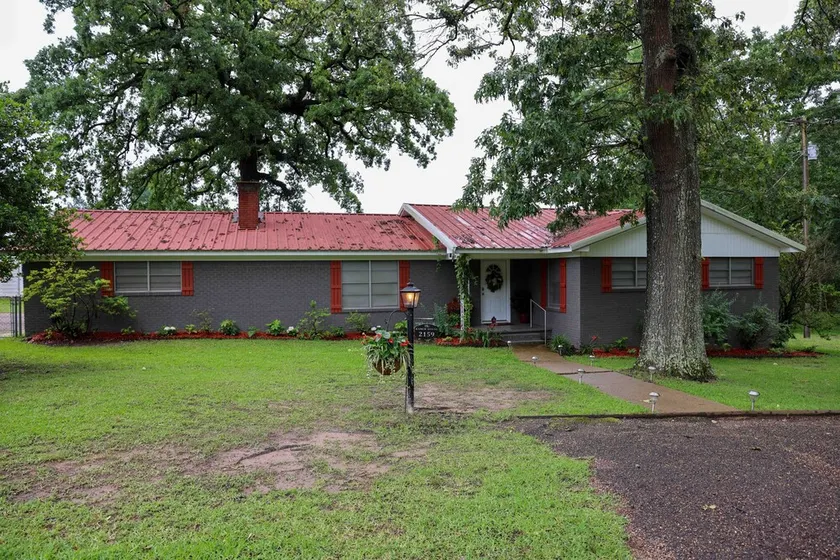 The Ranch House at Lake O' the Pines - Image 1