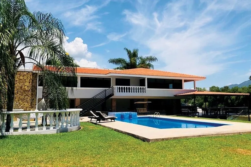 Exclusive Villa with a Great View ! - Image 1