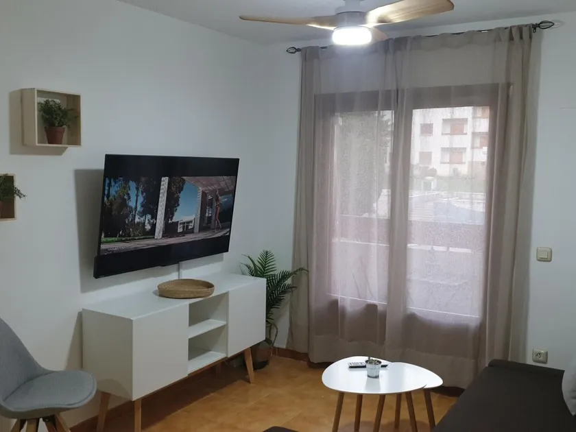 Loira Apartment, Villanúa, ideal für Familien, Pool - Image 1