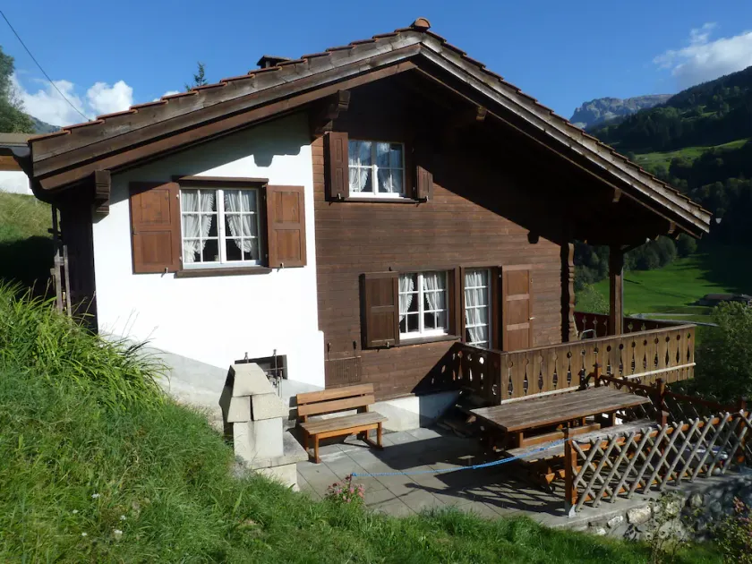 La casa vacanze rustica sul pendio soleggiato - Image 1