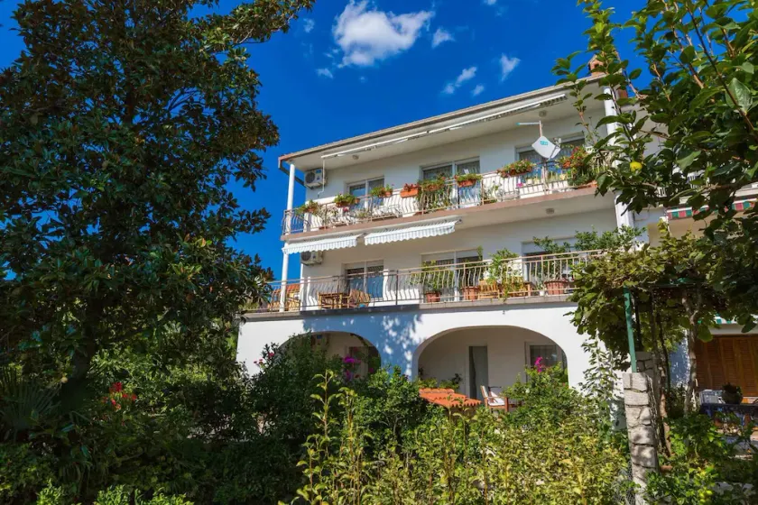 Holiday apartment with a/c - Image 1