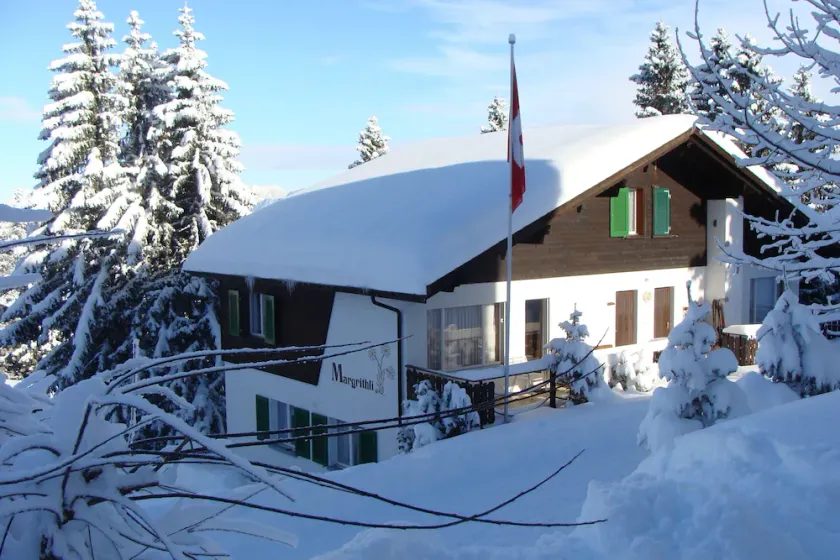 Sonnige 3 Zi FeWhng auf 1500 müM direkt im Skigebiet. - Image 1
