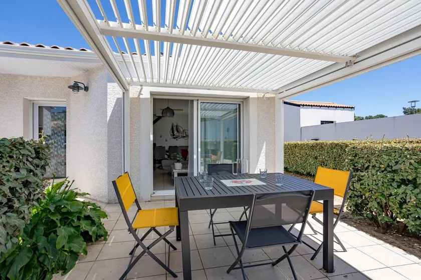 Encantadora casa para 6 personas con jardín privado, cerca de la playa y del centro - Image 1