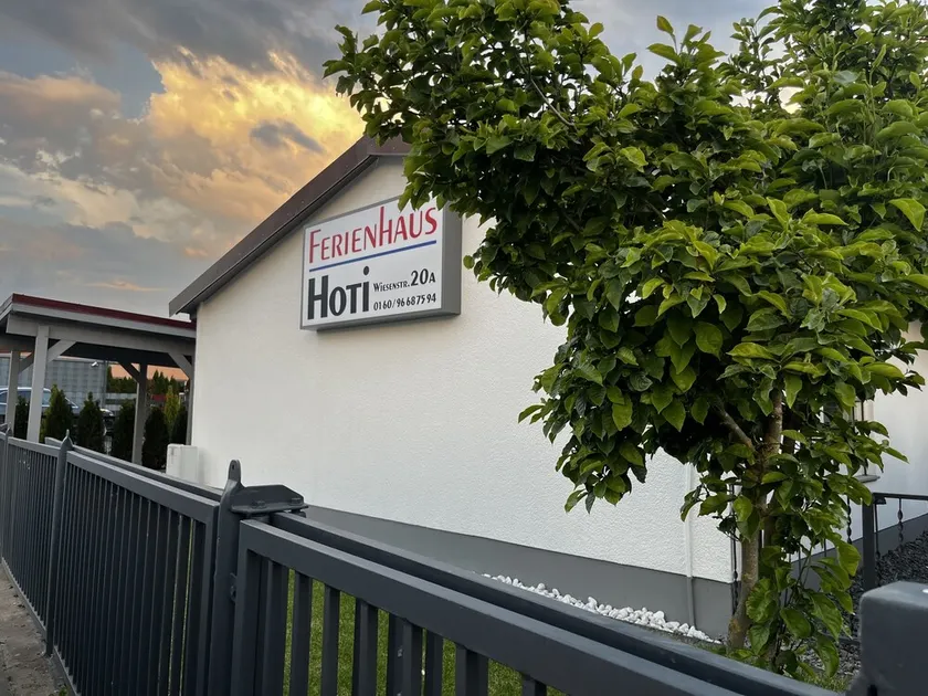 Completely renovated bungalow - Image 1