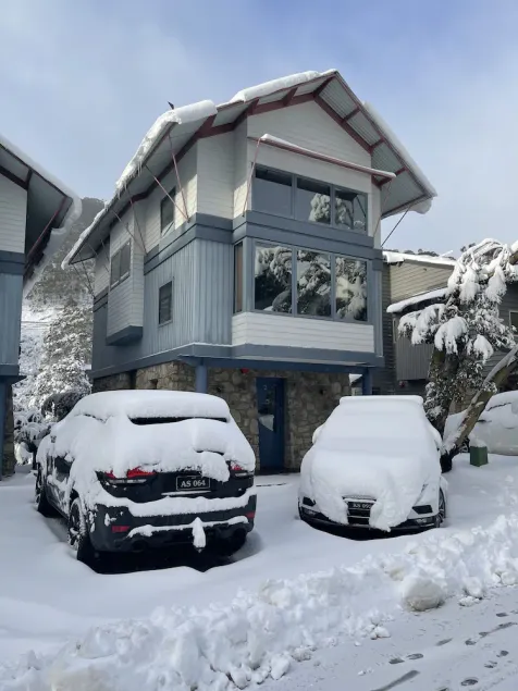 Talgara 3 Ski Chalet Thredbo - Image 1