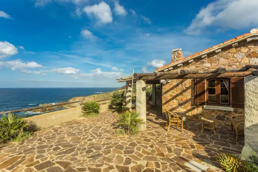 Villa with beautiful sea views - Image 1