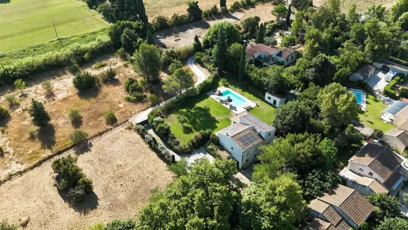 Villa 220m2, jord 3000m2, 5 \"landsby til fods, 4 km Saint-Rémy-de-Provence - Image 1