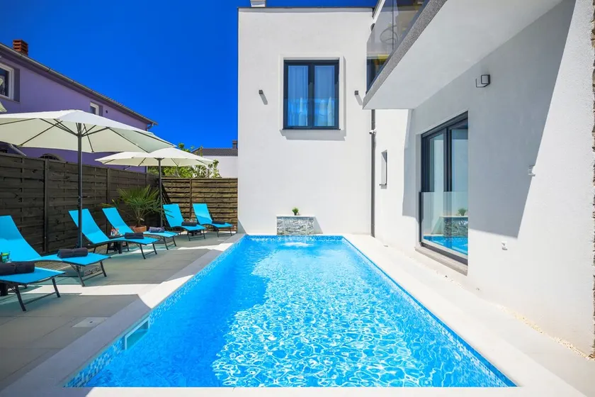 Villa Valla Studio-Adults Only-Pool & free Bikes - Image 1