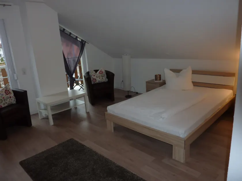 Appartement mit Balkon - Image 1