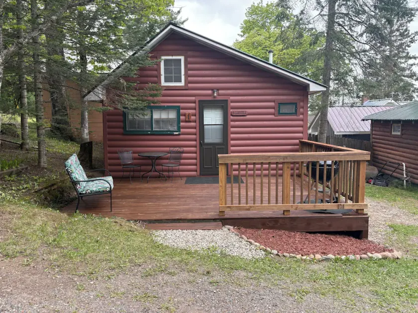 Beautiful Sunset Lake cabin rental - Image 1