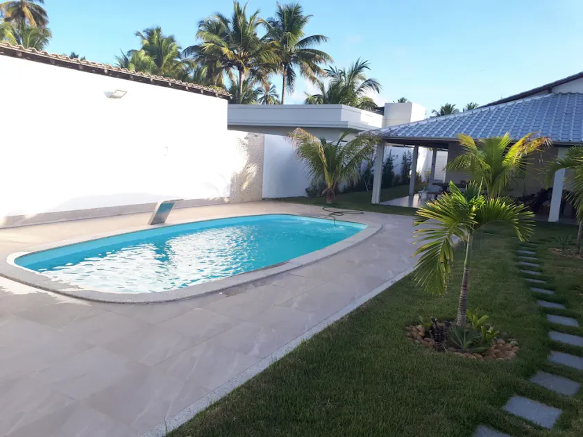 Casa de Excelente Padrão, COND. ÁGUAS DE OLIVENÇA, beirando 70 m da praia - Image 1