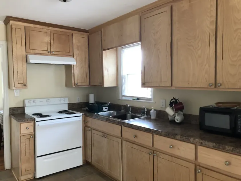 Lovely 3bdrm home walking distance from Masters - Image 1