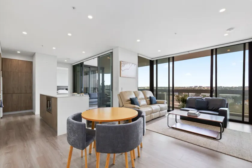 Luxe 2-Bed: Modern Interiors, Balcony & BBQ Area - Image 1