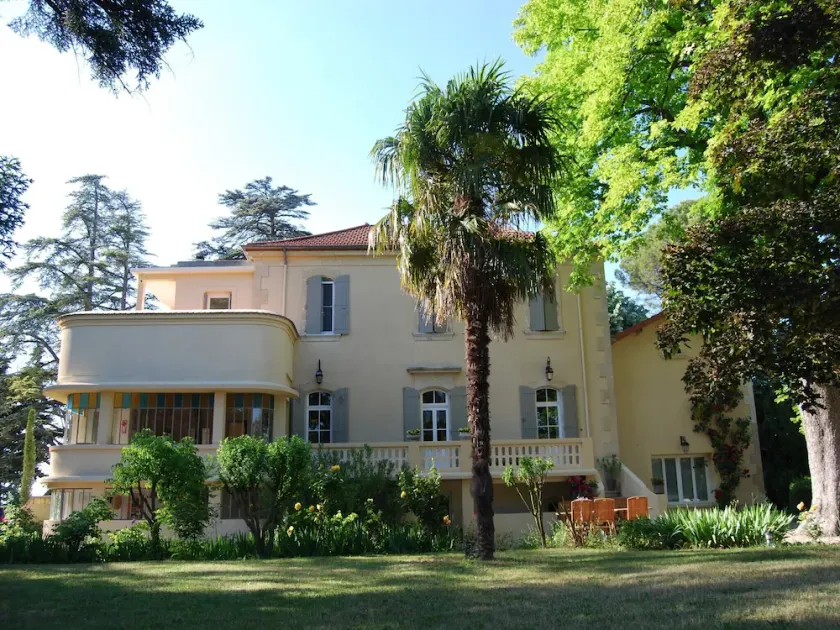 Villa in Valréas mit Pool und Gartenblick - Image 1