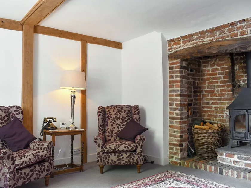 2 bedroom accommodation in Eastry, near Sandwich - Image 1