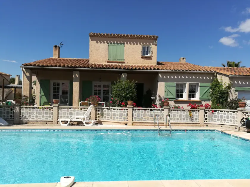 Syd villa med pool - Image 1